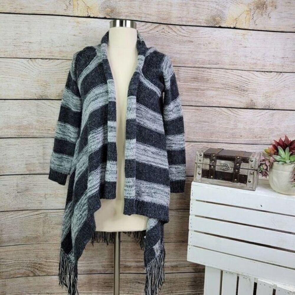 Monteau Women's Striped Fringe Wrap Open Cardigan In Grey/White Size Medium‎